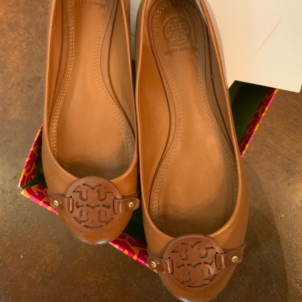 Tory Burch Mini Miller Ballet Flats in Royal Tan